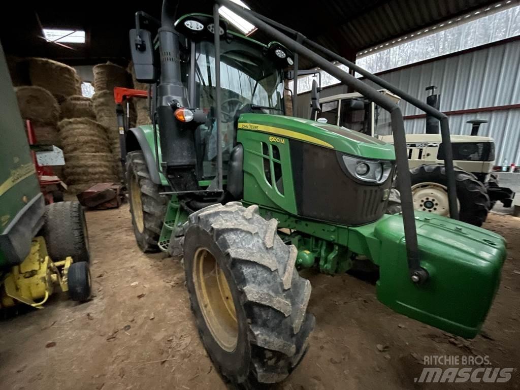 John Deere 6100 M Трактори
