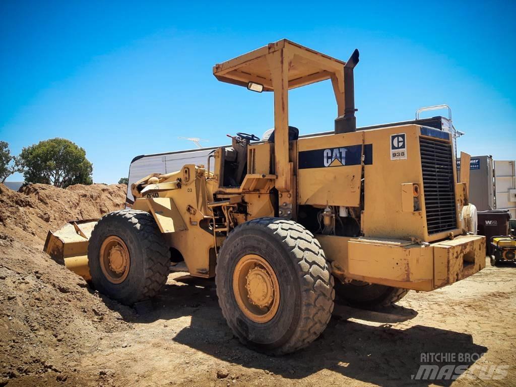 CAT 936 Фронтальні навантажувачі