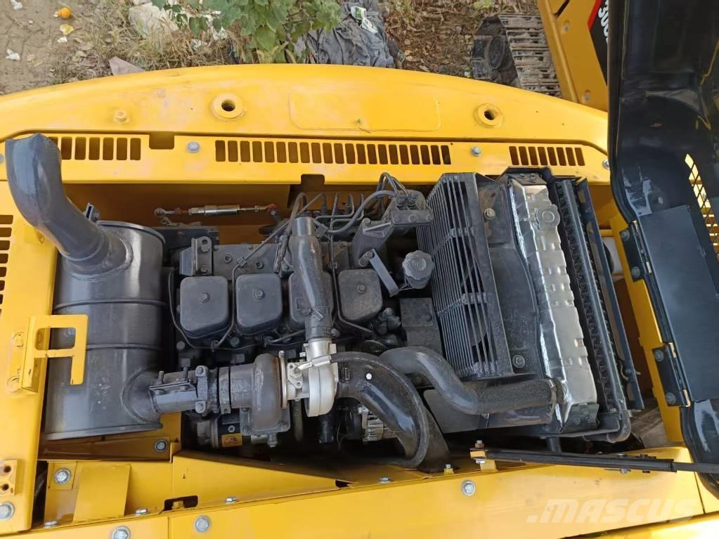 Komatsu PC 120 Гусеничні екскаватори