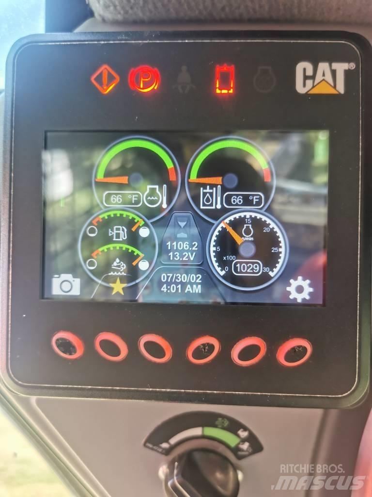 CAT 299 Міні-навантажувачі