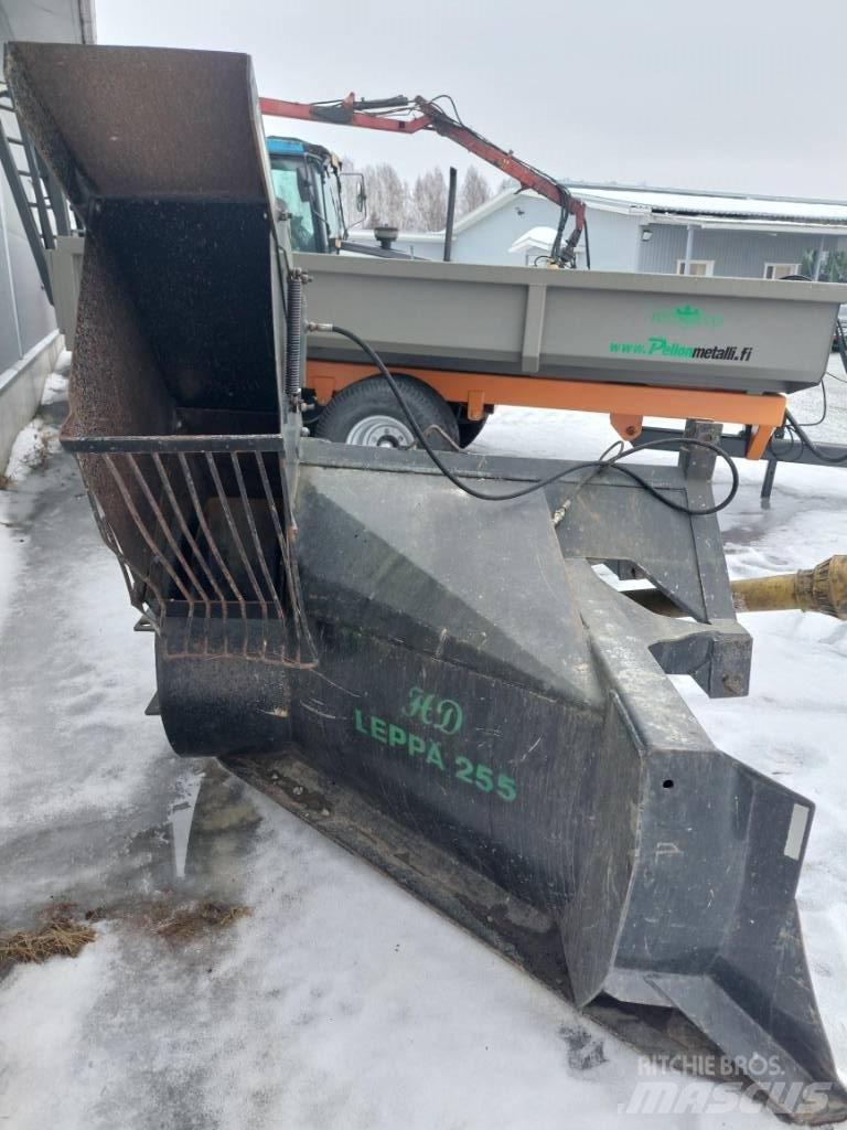 Leppä HD 255 Снігомітли