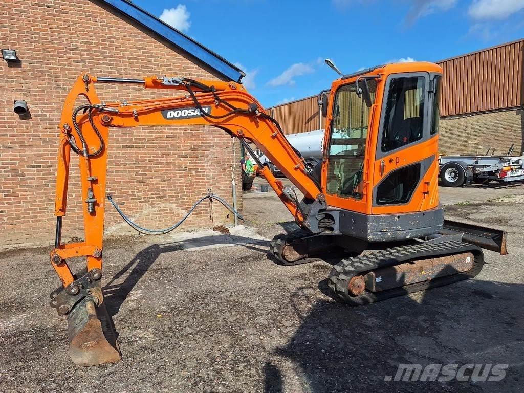 Doosan DX35Z Міні-екскаватори < 7т