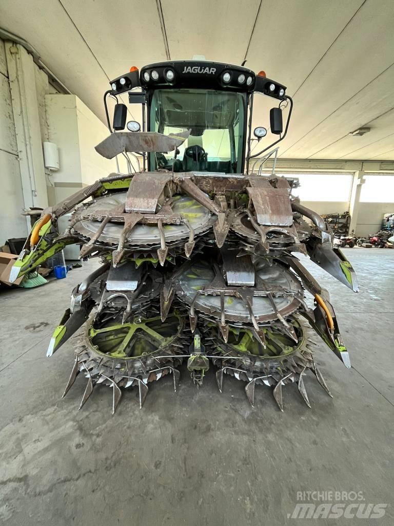 CLAAS Orbis 750 Жатки