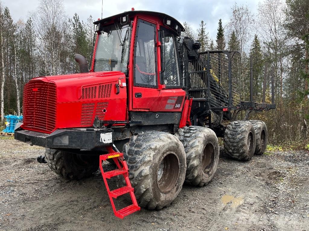 Komatsu 845 Форвардери