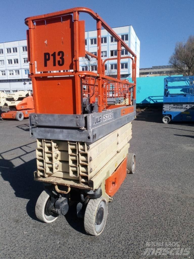 JLG 2630 ES Підйомники-ножиці