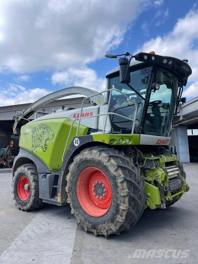CLAAS Jaguar 990 Кормозбиральні комбайни