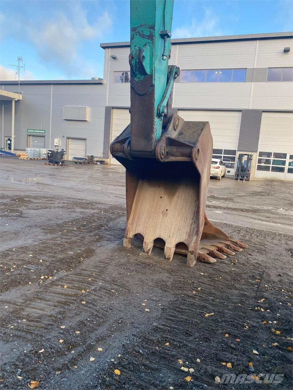 Kobelco SK330LC-6E Гусеничні екскаватори