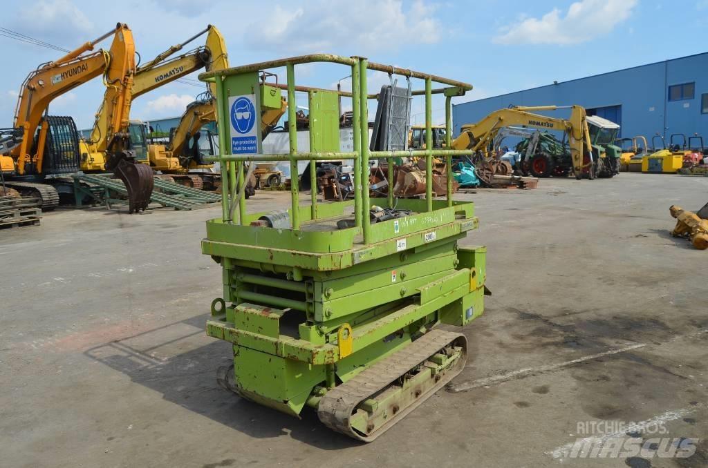 Aichi RV 041 Підйомники-ножиці