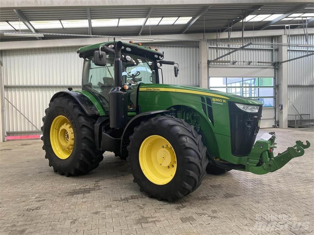 John Deere 8360R Трактори