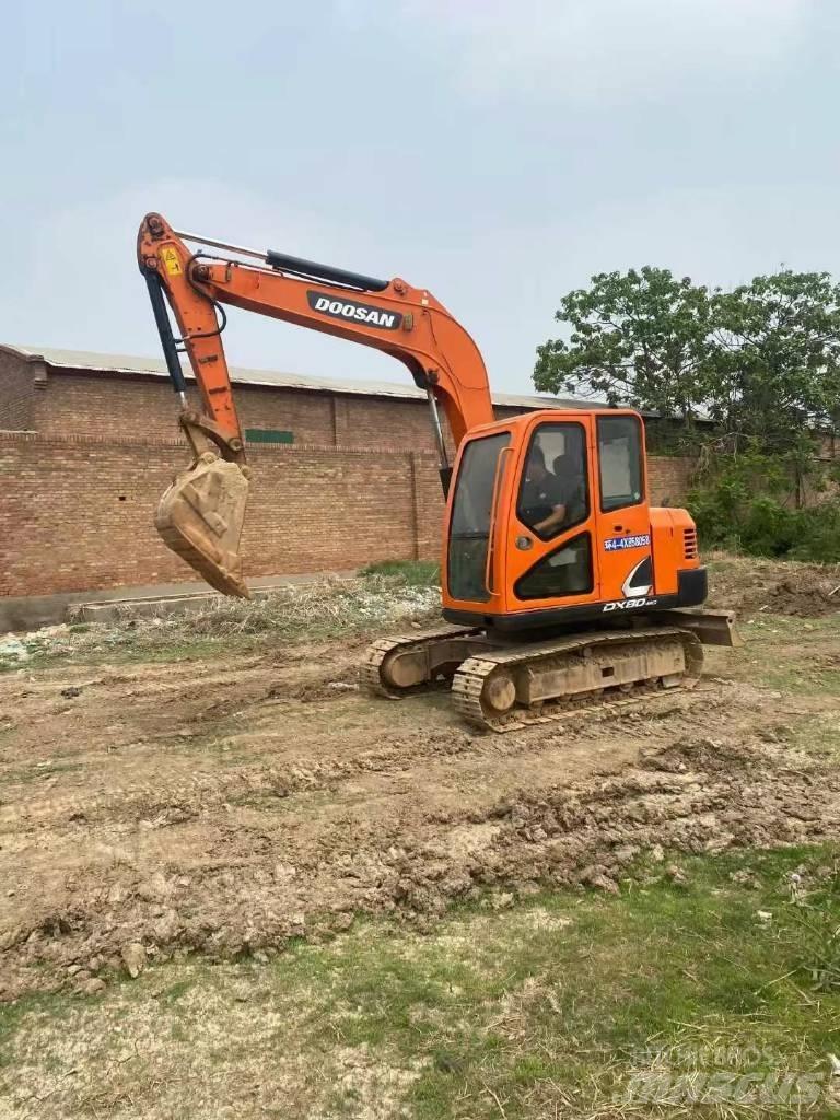 Doosan DX 80 Середні екскаватори 7т. - 12т.