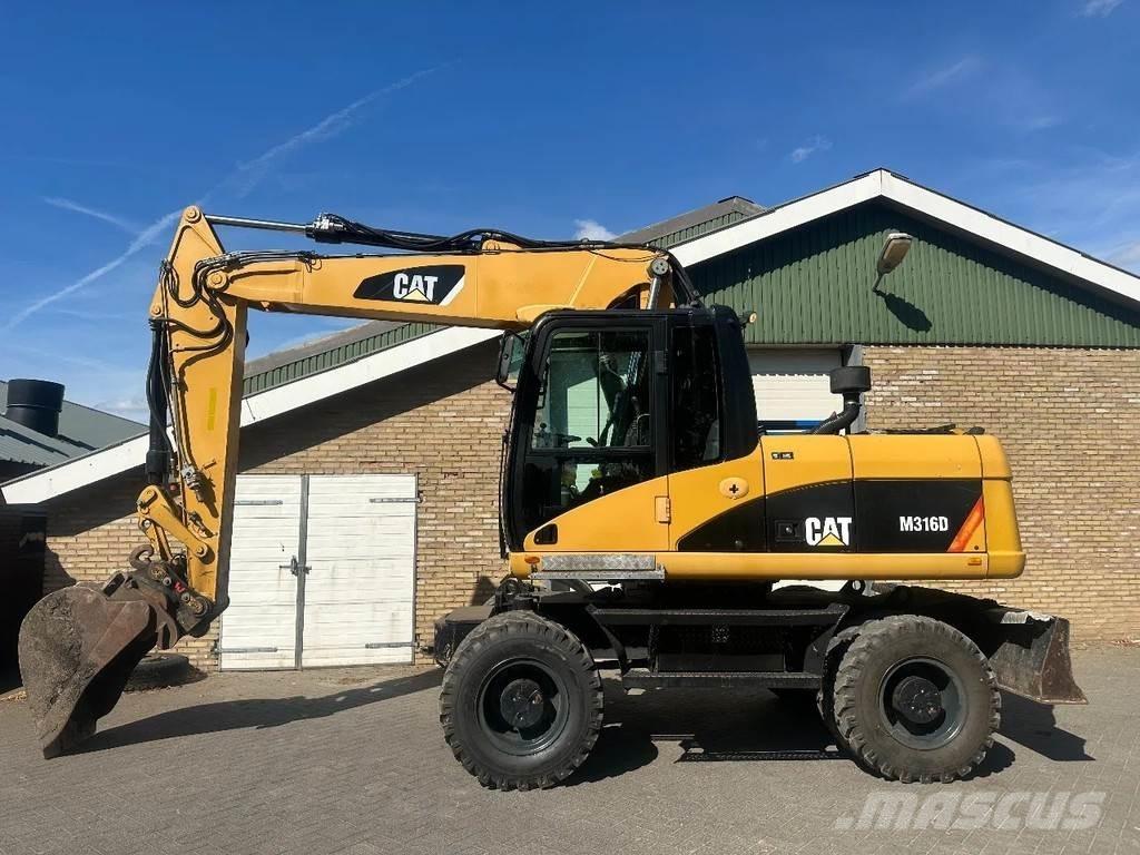 CAT M316D Колісні екскаватори