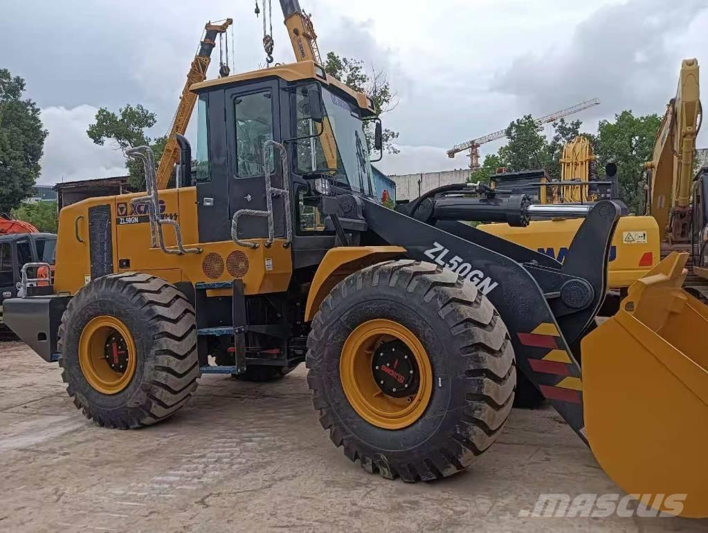 XCMG ZL 50 GN Фронтальні навантажувачі
