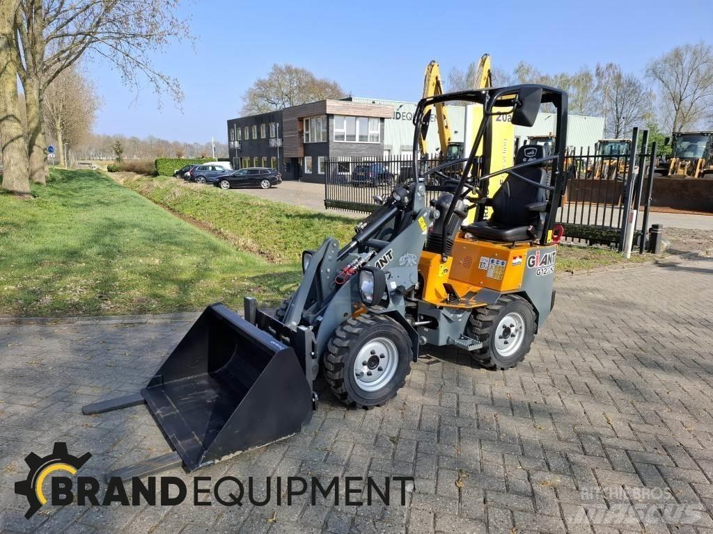 GiANT G1200HD Фронтальні навантажувачі