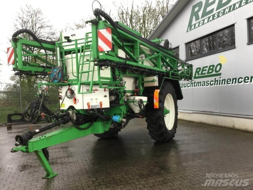 CHD F 7033 A Причіпні обприскувачі