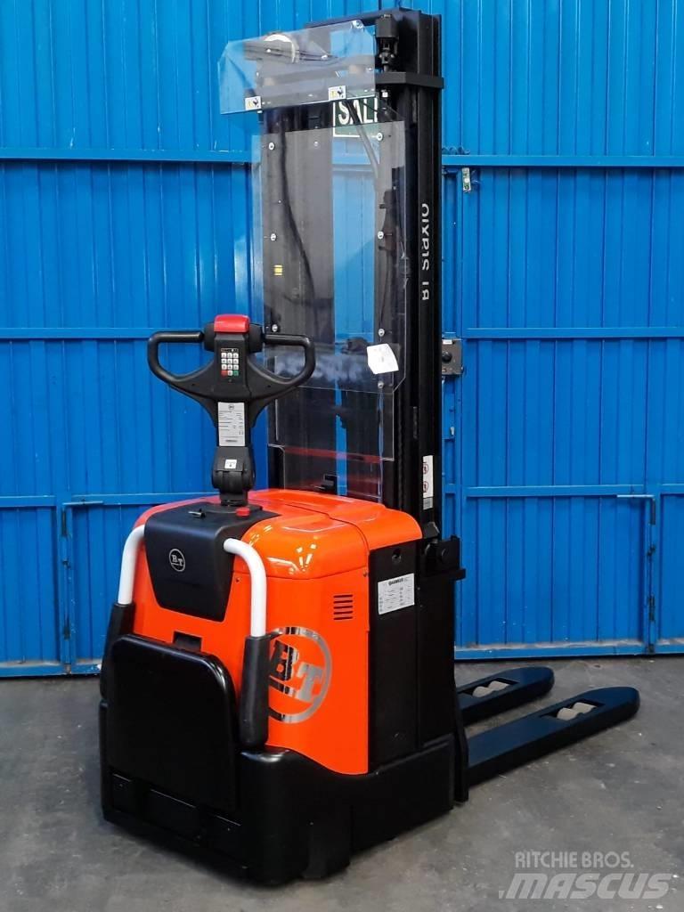 BT SPE 125 Самохідні електроштабелери