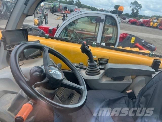 JCB 538-60 Телескопічний навантажувач