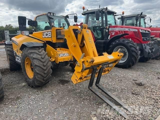 JCB 538-60 Телескопічний навантажувач