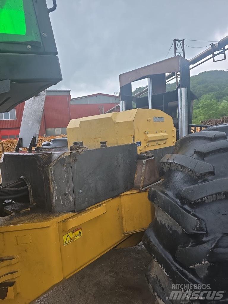 CAT 525 C Трельовочні трактора