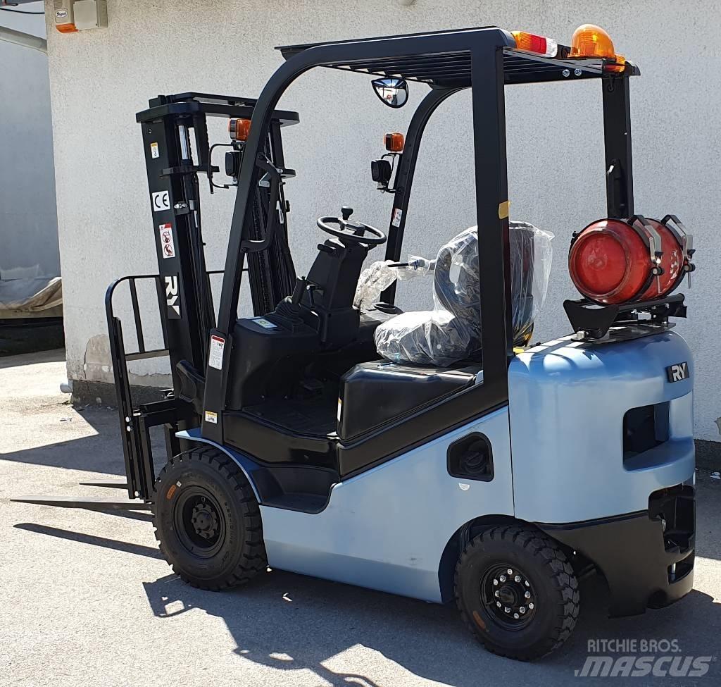 Royal FORKLIFT G18HG Газові навантажувачі