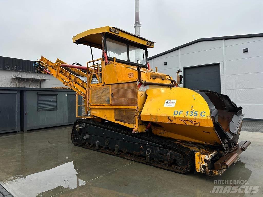 Demag DF 135 C Асфальтовкладачі
