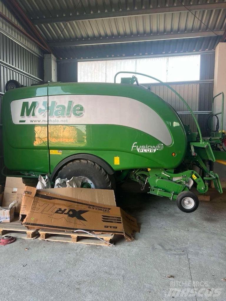 McHale Fusion 3 Plus Рулонні прес-підбирачі