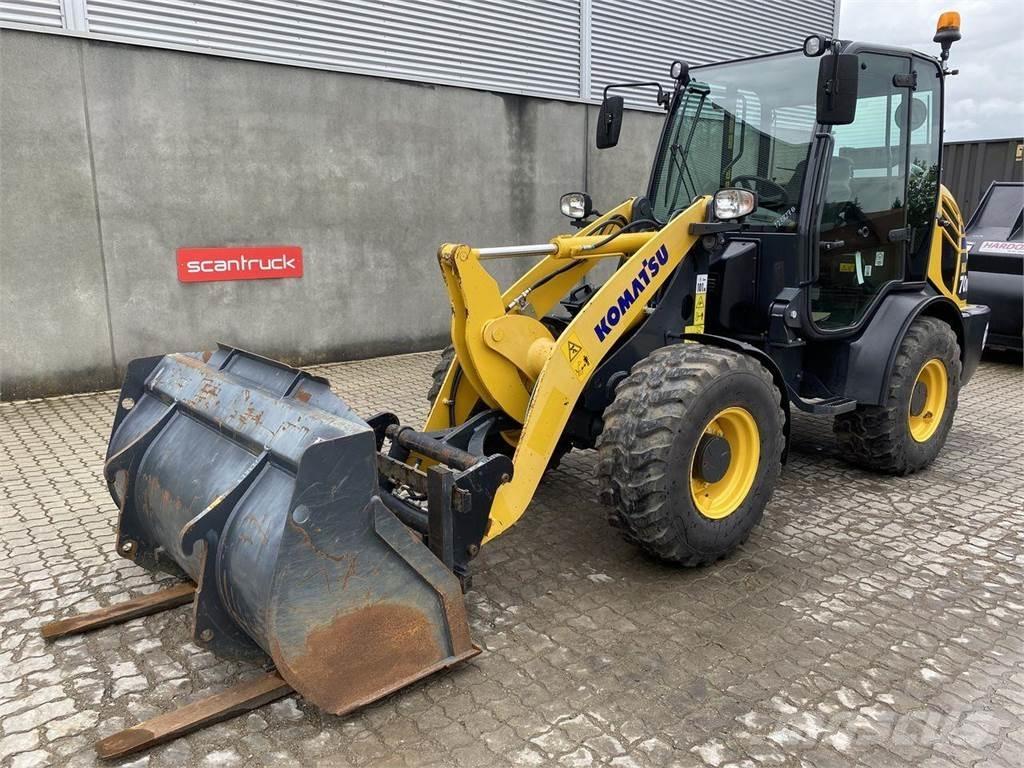 Komatsu WA70M-8EO Багатофункціональне обладнання для вантажних і землекопальних робіт
