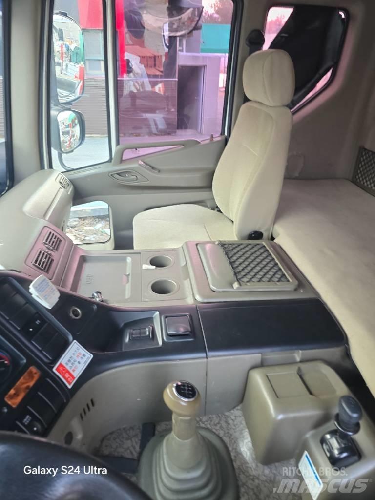 Horyong SKY450 Автовишки на базі вантажівки
