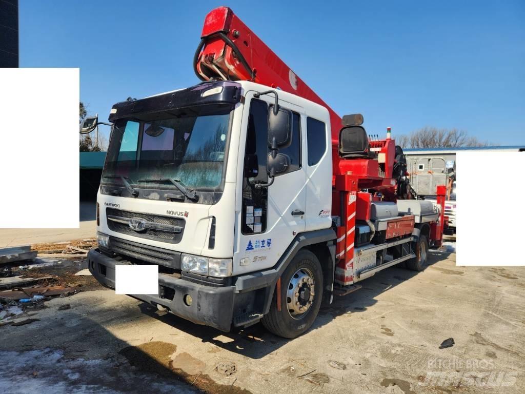 Horyong SKY450 Автовишки на базі вантажівки