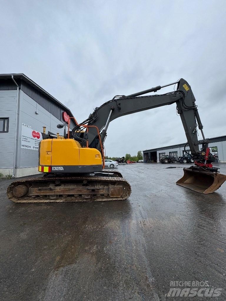 Volvo ECR 235 DL Гусеничні екскаватори