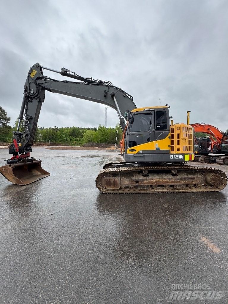 Volvo ECR 235 DL Гусеничні екскаватори
