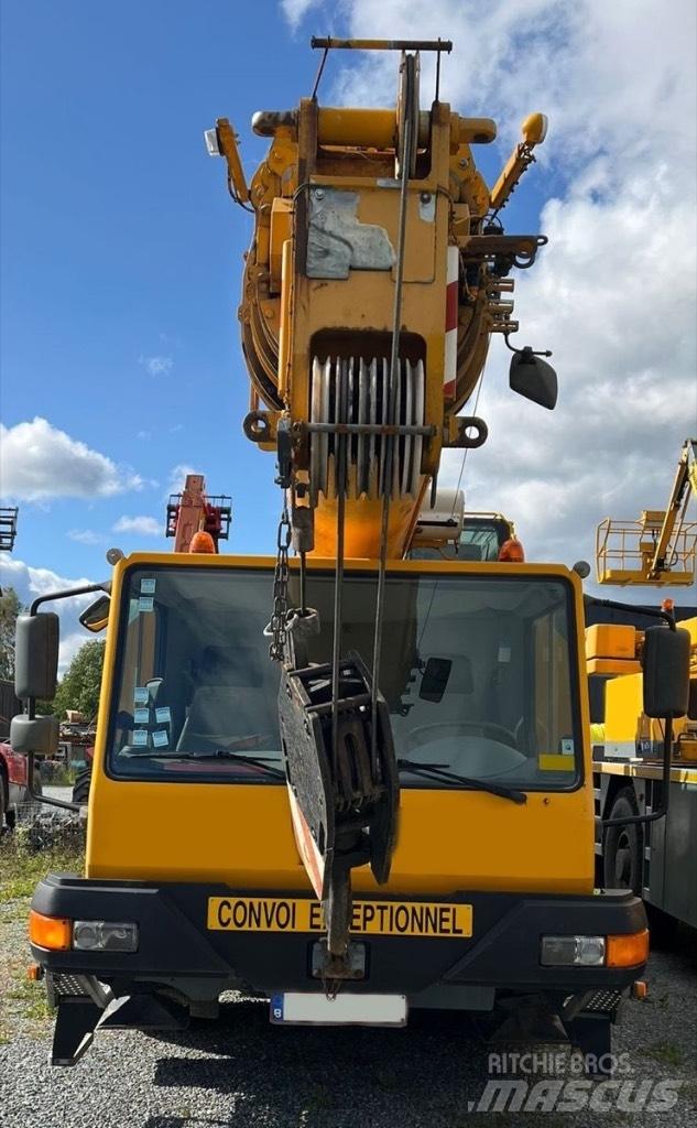 Liebherr LTM 1030-2 автокрани всюдиходи