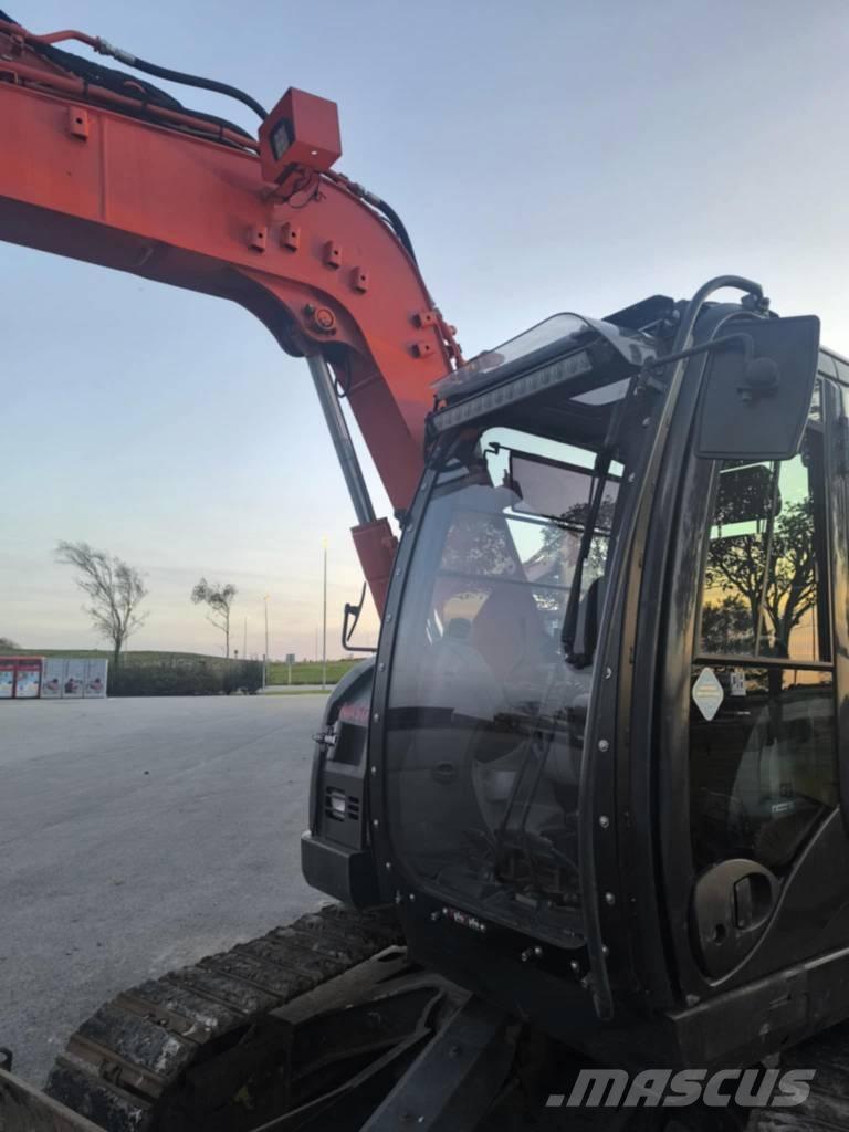 Hitachi ZX 85 US-5 Середні екскаватори 7т. - 12т.