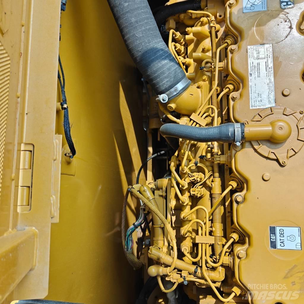 CAT 330GC Гусеничні екскаватори