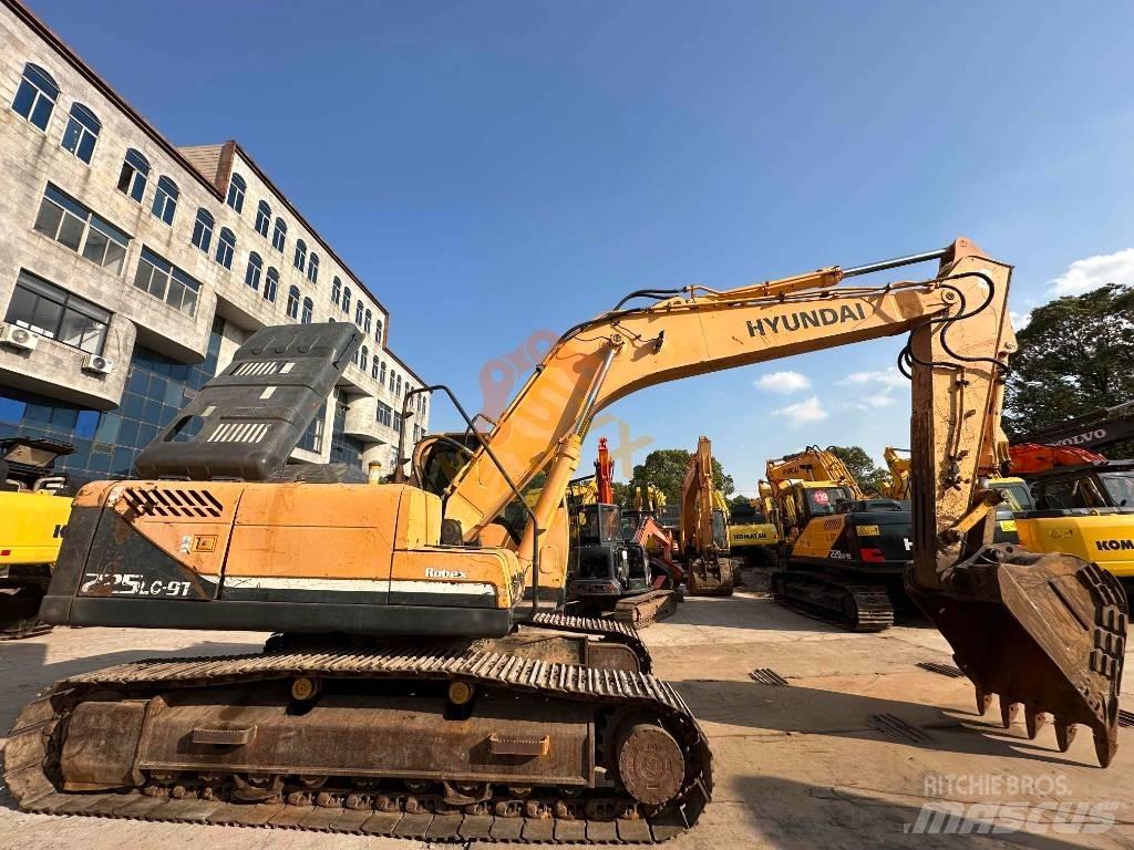 Hyundai R 225 -9 Гусеничні екскаватори