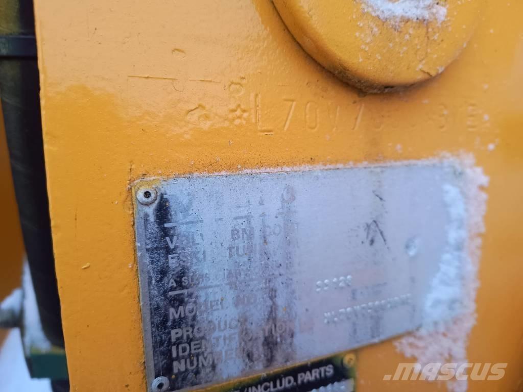 Volvo L70 Фронтальні навантажувачі