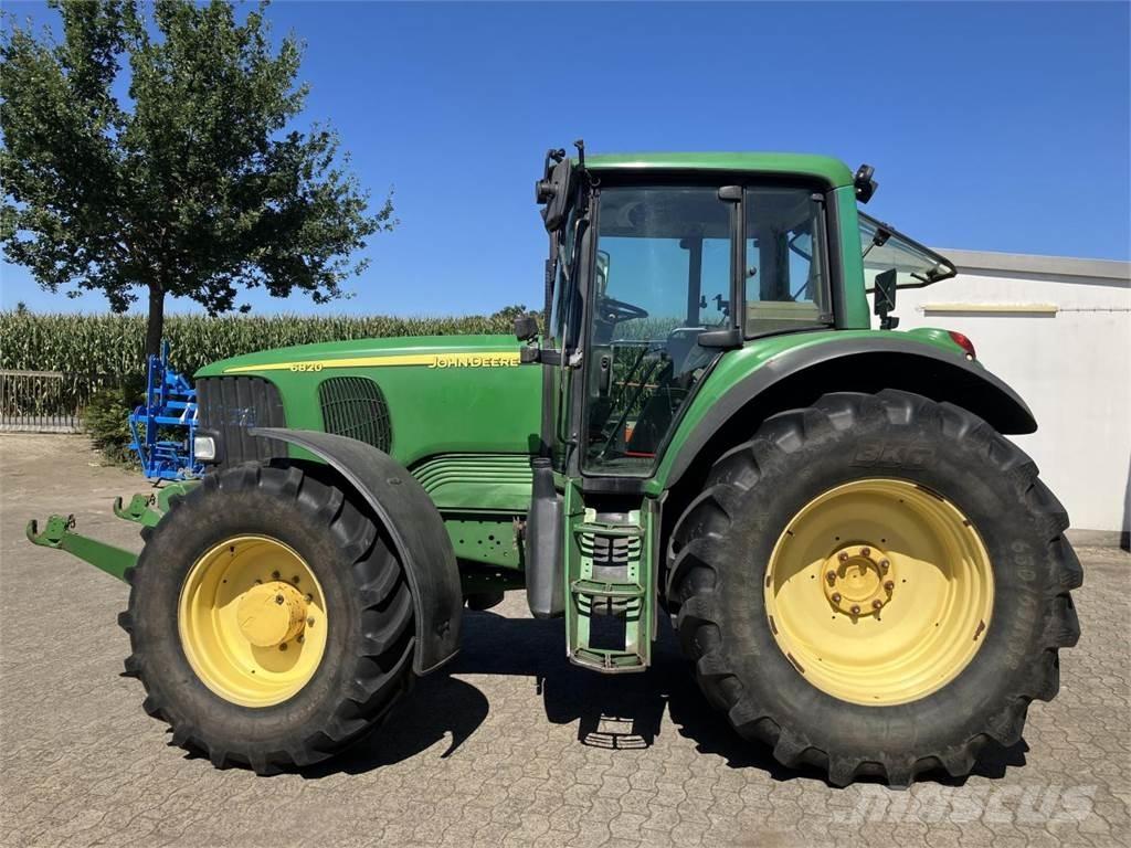 John Deere 6820 Трактори