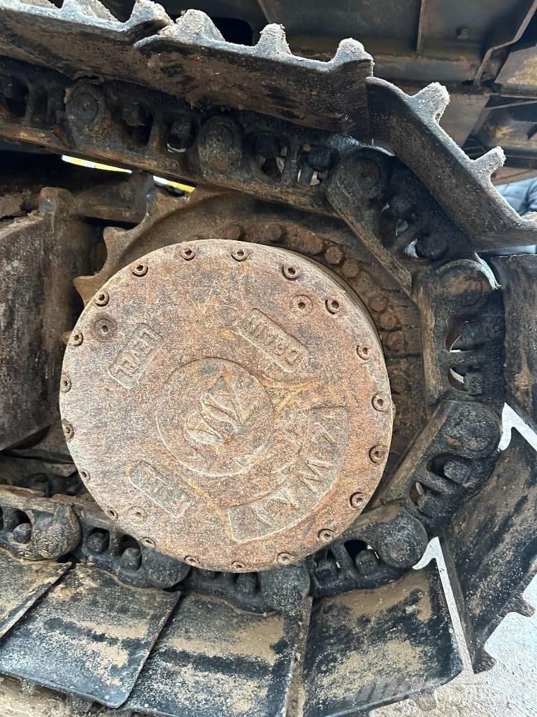 Hyundai 220LC-9S Гусеничні екскаватори