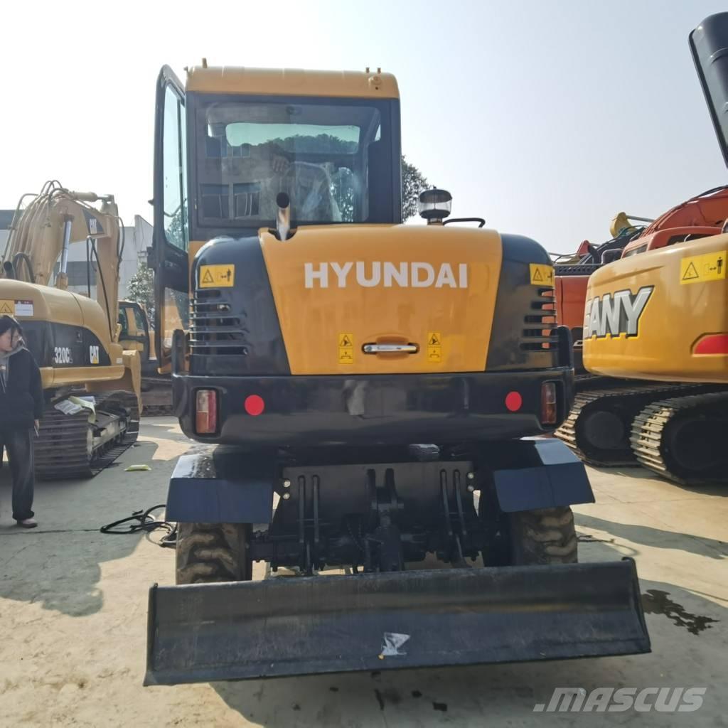 Hyundai R60W-9 Колісні екскаватори