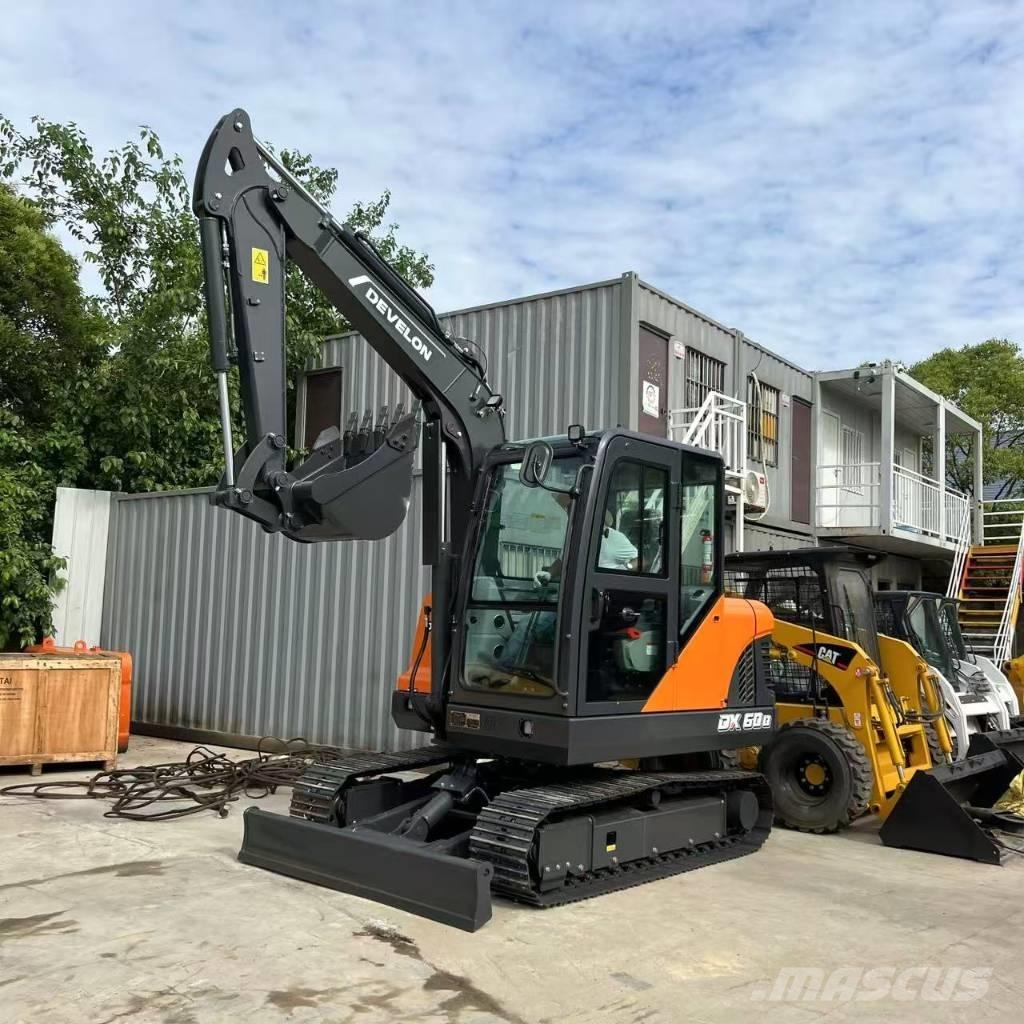 Develon DX 60 D Гусеничні екскаватори