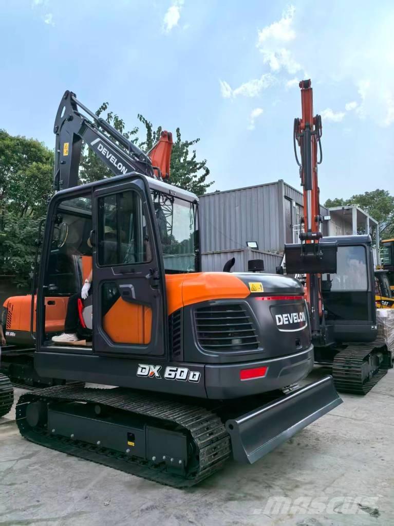 Develon DX 60 D Гусеничні екскаватори