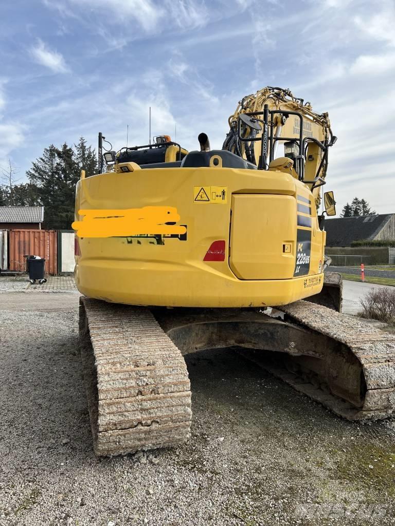Komatsu PC 228 Гусеничні екскаватори