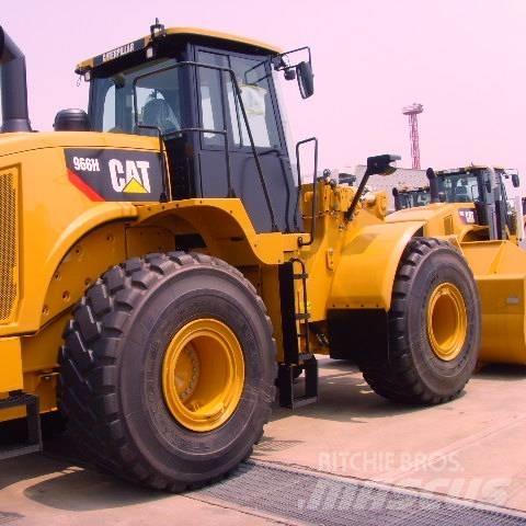 CAT 966H Фронтальні навантажувачі