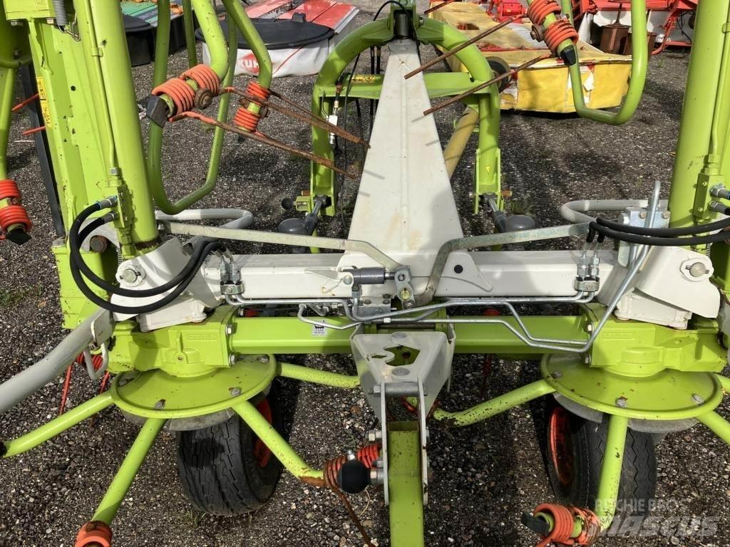 CLAAS VOLTO 1100 Граблі і сінозворушувачі