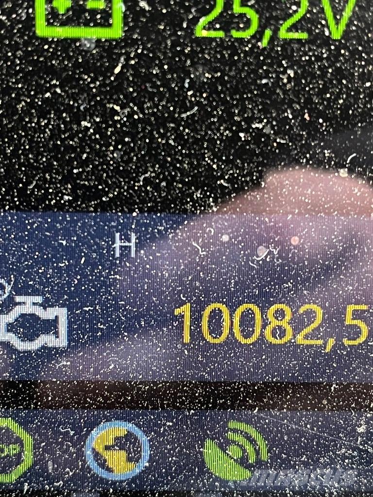 Komatsu 875 Форвардери