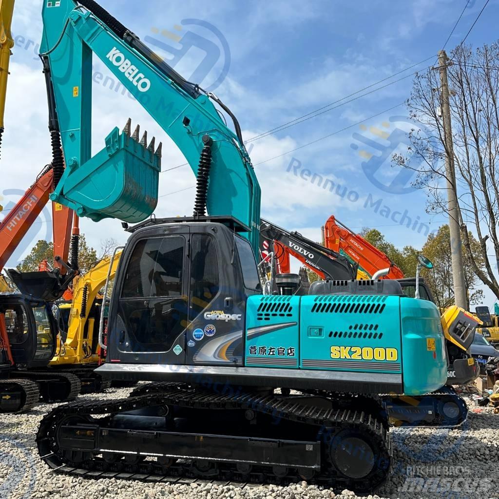 Kobelco SK 200 Гусеничні екскаватори