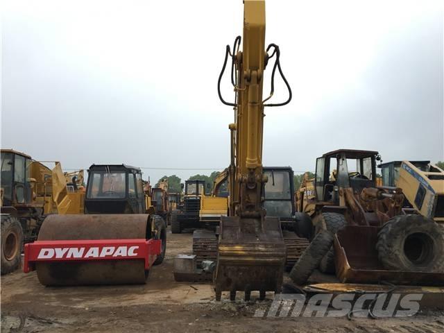 Kobelco SK 220 Гусеничні екскаватори