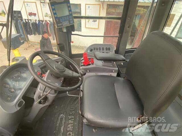 Komatsu WA380-6 Екскаватори-навантажувачі
