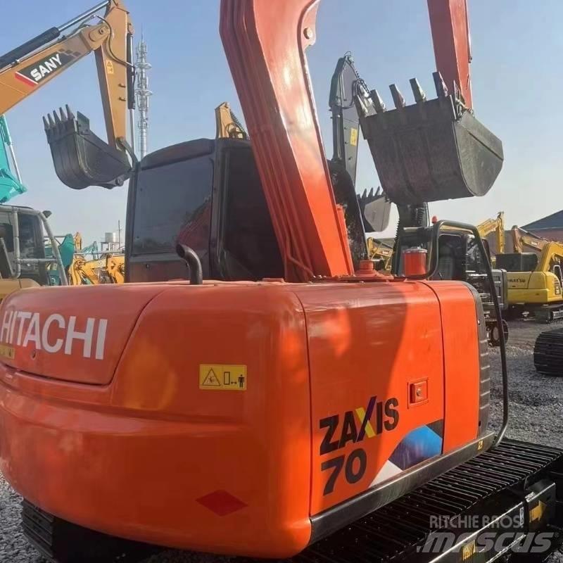 Hitachi ZX 70 Міні-екскаватори < 7т