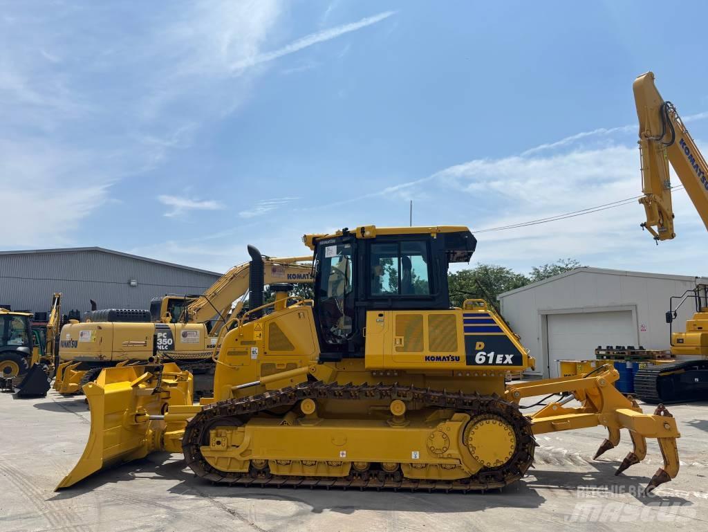 Komatsu D61EX-24E0 Гусеничні бульдозери