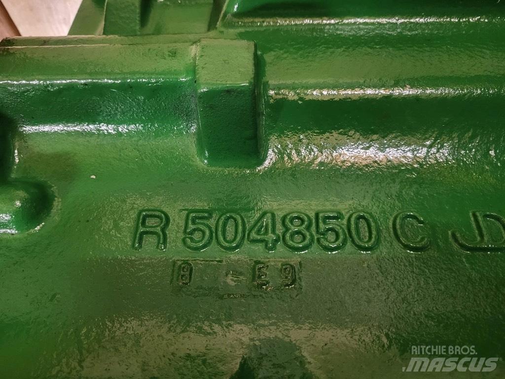 John Deere 6068 Трактори